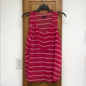 GAP sleeveless blouse